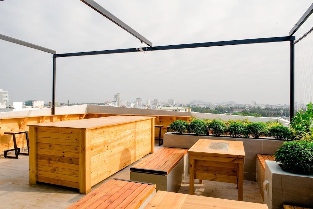 Hanami Hotel Danang Екстер'єр фото