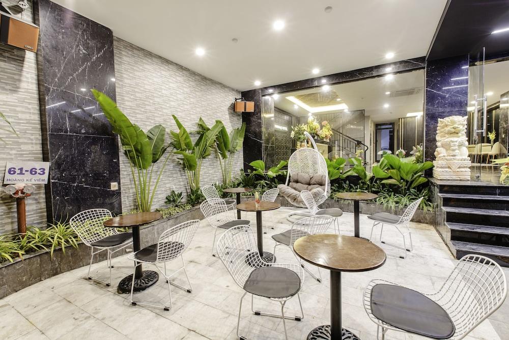 Hanami Hotel Danang Екстер'єр фото